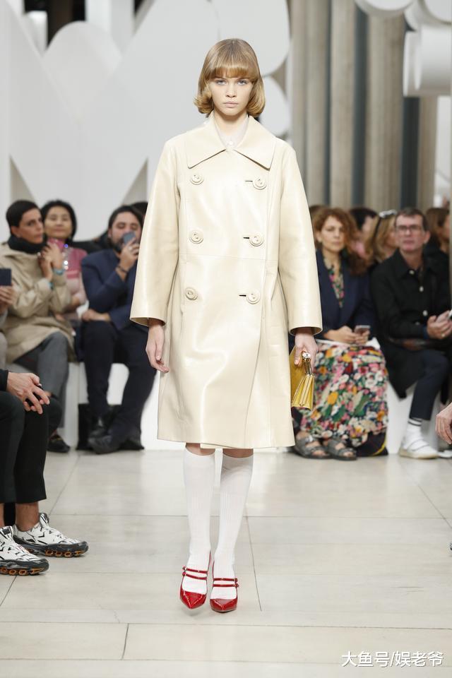 MIU MIU发布2019春夏系列