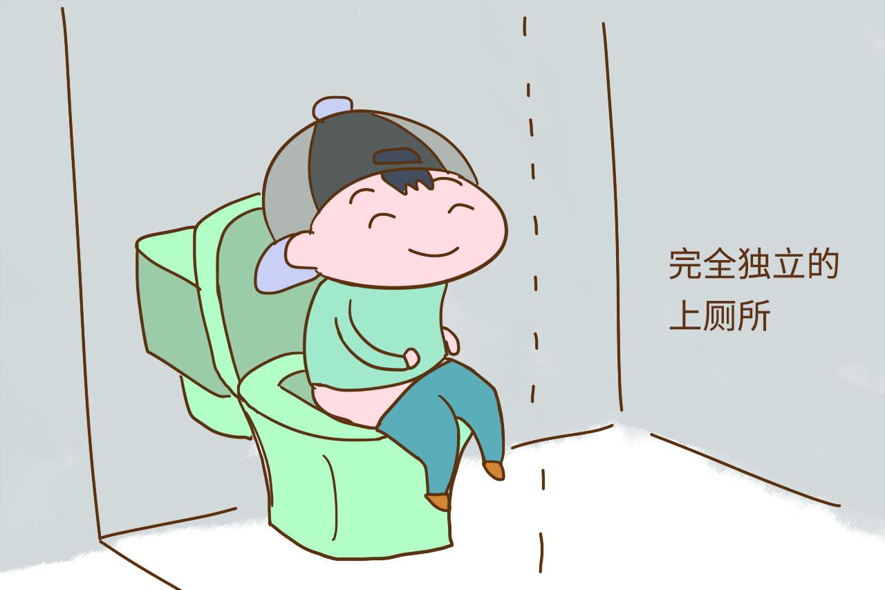 孩子过了这个年龄, 就要独自上厕所了, 不用担心他会掉“坑”