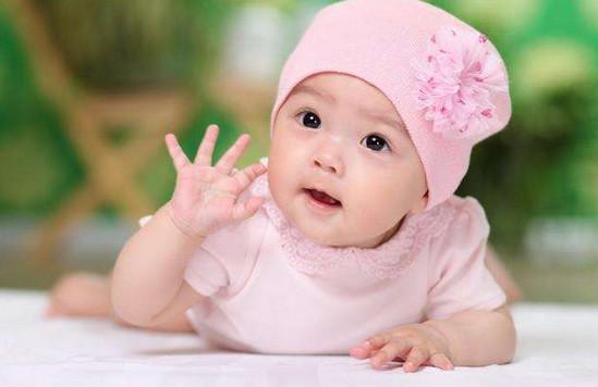 宝宝刚出生的前两个小时都在忙些什么? 妈妈了解后真是太暖心了