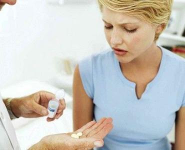 女人“特殊时期”有3种表现, 当心宫寒! 多吃这些食物, 让子宫回暖