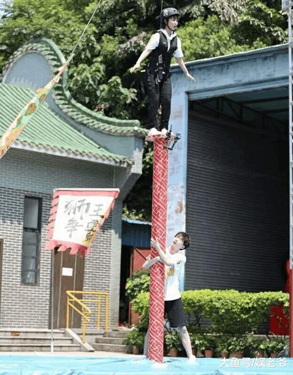 以小见大, 王俊凯居然这样对待女生?