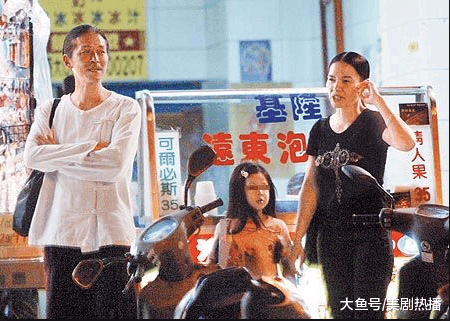 怀孕8月遭丈夫持刀威胁, 后被捉奸赔偿800万, 60岁台湾歌后将举办演唱会