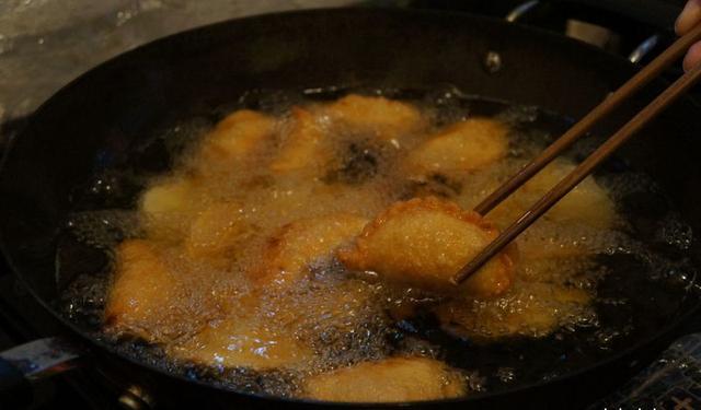 这5种食物坚决少吃, 吃多伤身还会得癌, 为家人的健康不得不看!