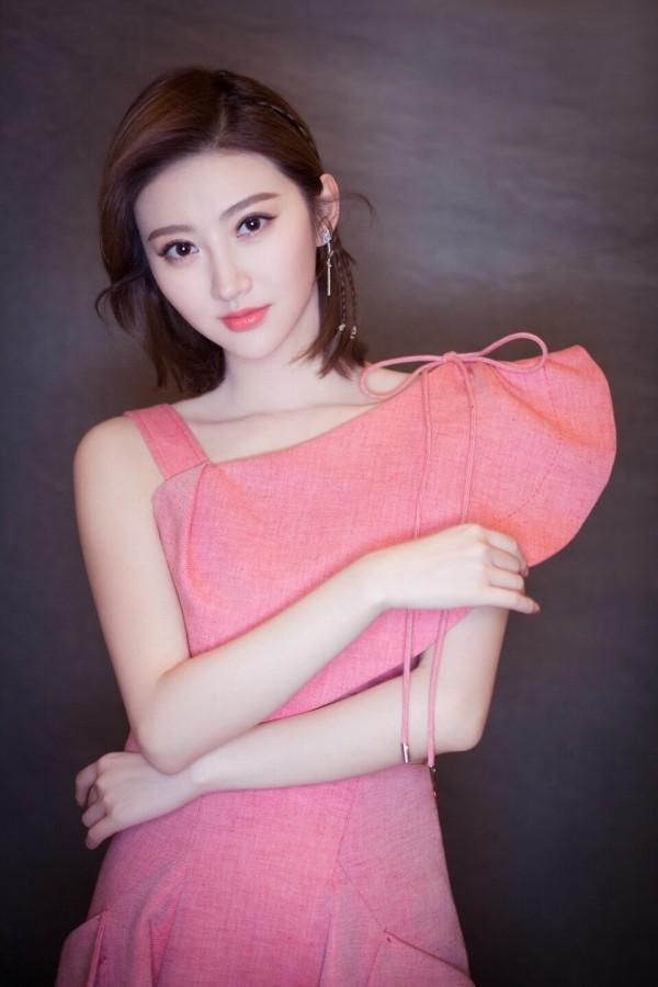 “景甜白”到底有多白? 明星洗白的套路到底有多深? !