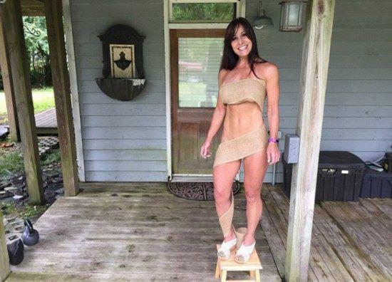 50岁农妇挥大锤, 另类健身练就一身傲人身材, 厉害了, 我的姐!