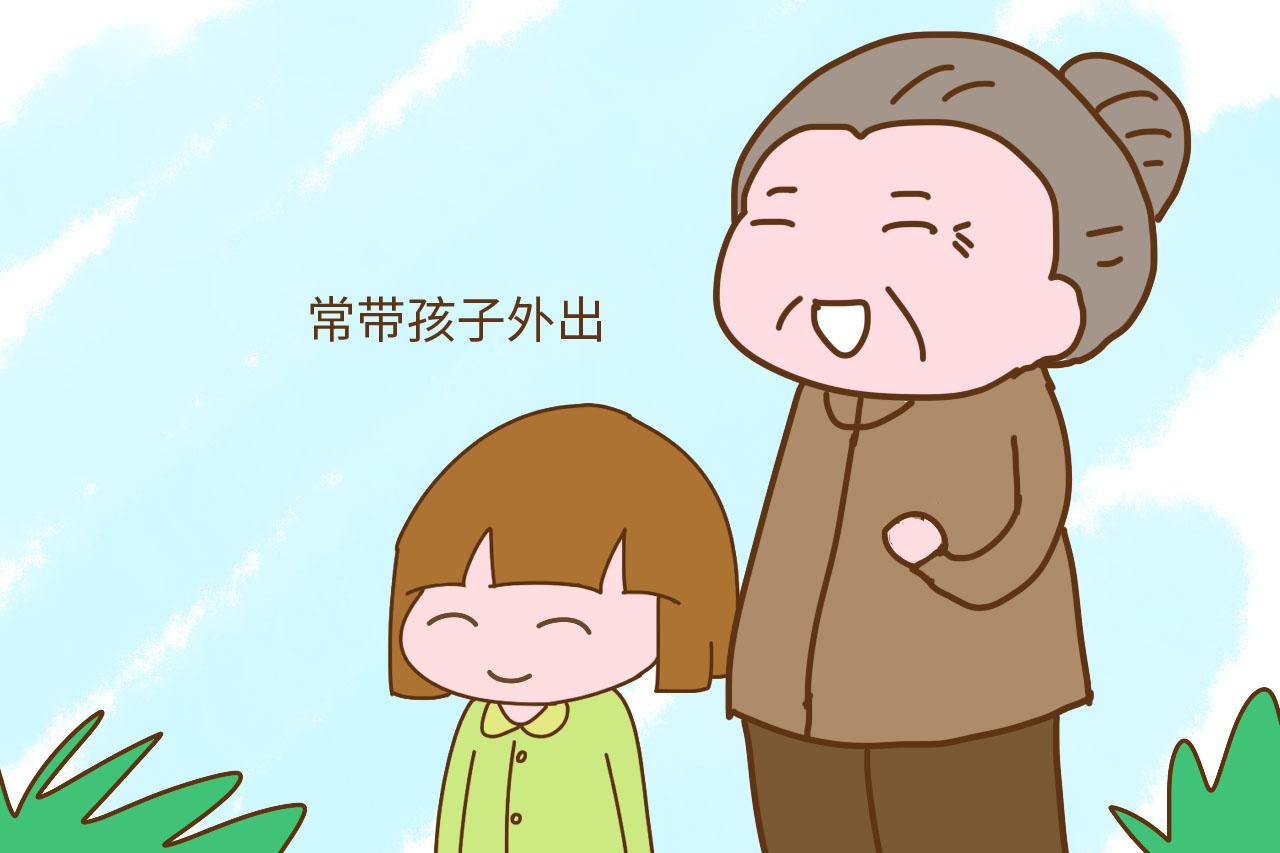 老人带孩子, 有3个优点是亲爹亲妈也比不上的, 当爸妈的别不承认