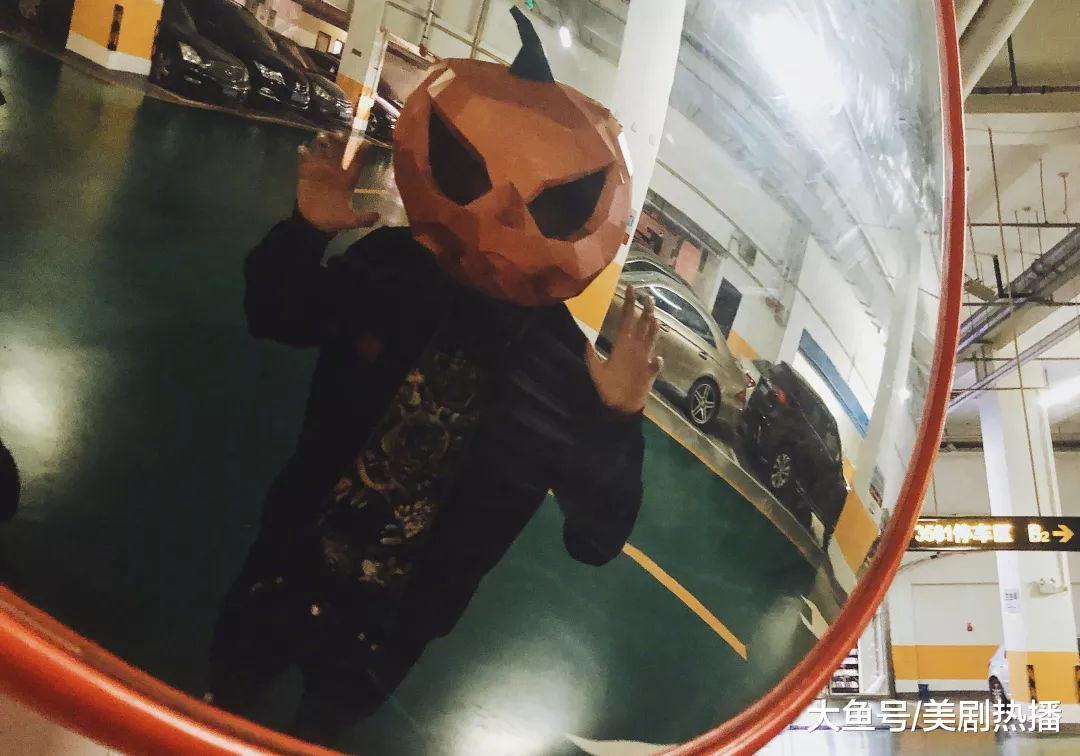 明星也爱cos! 王俊凯南瓜头, 白宇地铁发糖, 但都输给了上届冠军