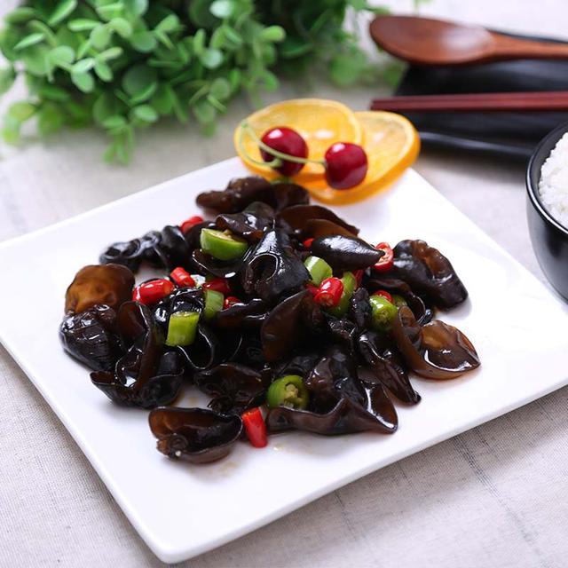 血液粘稠易血栓! 常吃这几种食物, 帮你扫除血管垃圾, 疏通血管