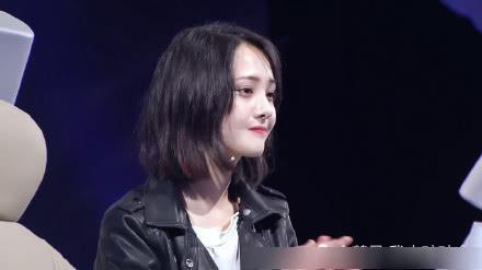 郑爽和古力娜扎素颜照谁更可怕? 网友看了大呼整容后遗症太明显!