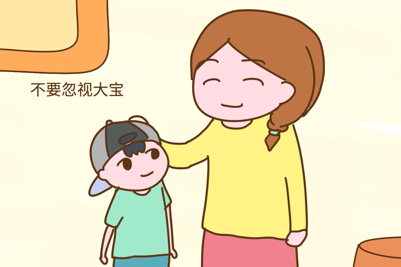 生完二胎忽视了大宝, 大宝变得更捣乱了, 妈妈如何两者兼顾