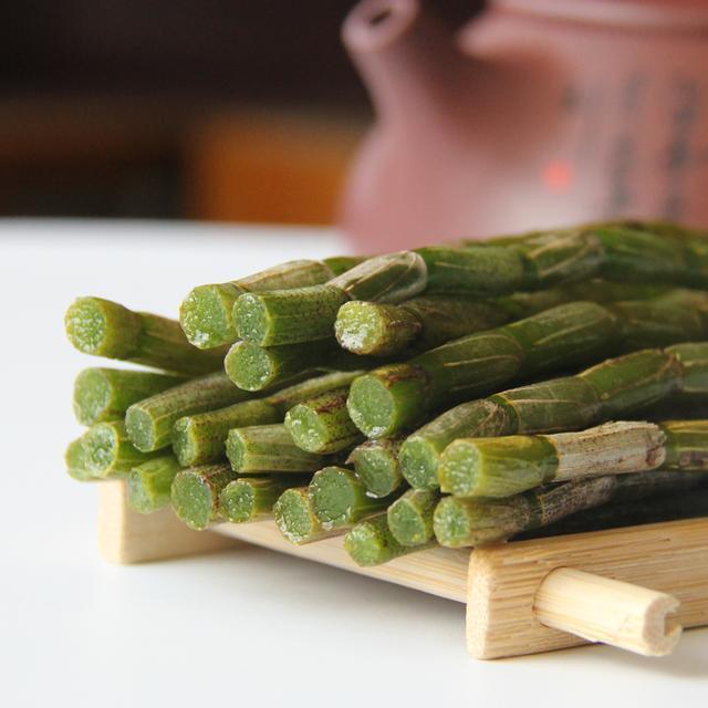 30岁左右的女人, 坚持吃这些“碱性食物”一个月, 皮肤变好显年轻