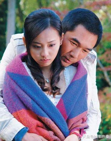 和杜淳分手后嫁给富二代, 今天又再得一子, 嫁给爱情的女人太幸福