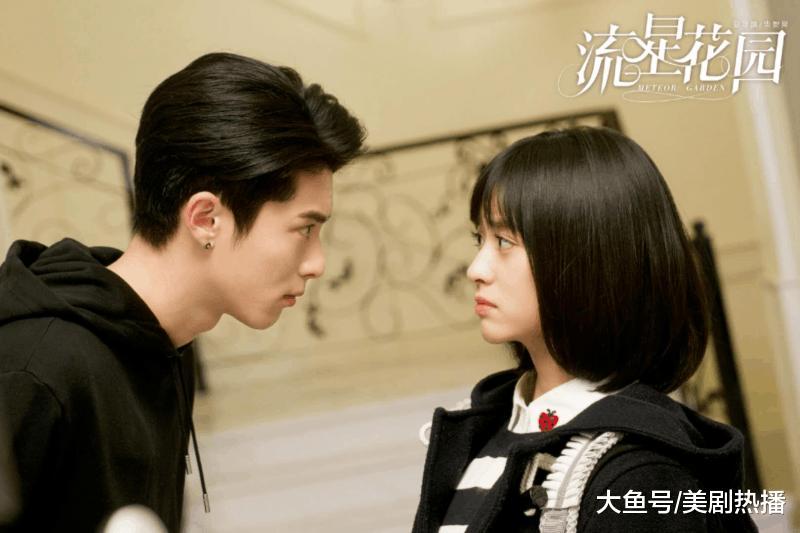 两部大热剧同时播, 杨紫任嘉伦VS沈月王鹤棣, 你会先翻牌哪个?