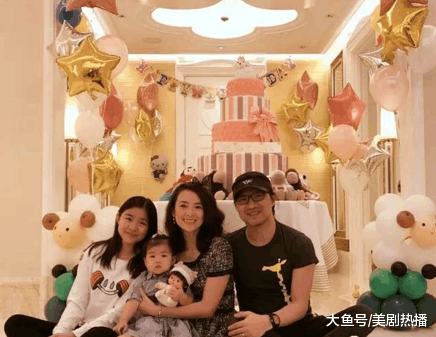章子怡结婚三周年, 家庭幸福美满其乐融融! 网友称赞: 中国好后妈