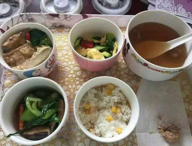 婆婆是金牌月嫂, 秀一下我的月子餐