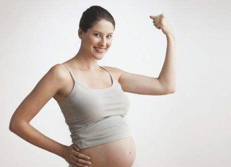 产科护士怀孕生子与别的孕妈有何区别? 可能和我们想的不一样