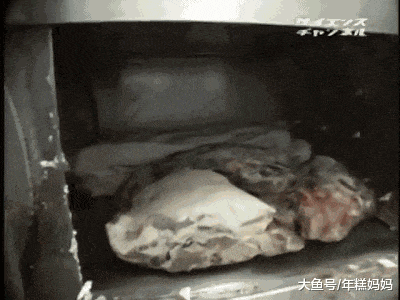 经常吃的速冻水饺, 制作过程惊到我了