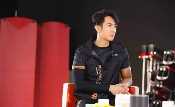 吴尊: 我太太生产时害怕的样子永生难忘, 不会对她身材有任何要求