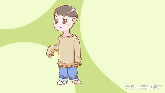 给孩子买衣服时, 到底该不该买大一号的?