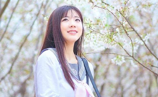 女生如果是这样和你在一起的, 那么也不是爱你