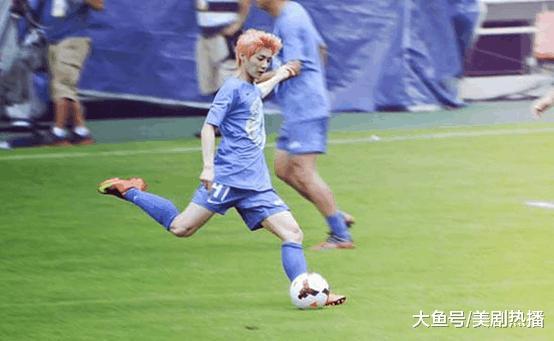 鹿晗称自己兼具小贝、C罗等人精华! 更大胆预测俄罗斯和沙特比分