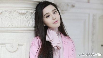 范丞丞泪洒舞台与粉丝定下10年之约, 疑受影响将暂别舞台? !