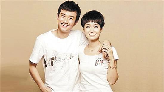 他是黄渤的贵人, 和马伊琍相恋4年, 最后娶了她的闺蜜
