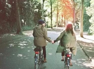 跟这三类男人在一起, 女人才会越活越漂亮