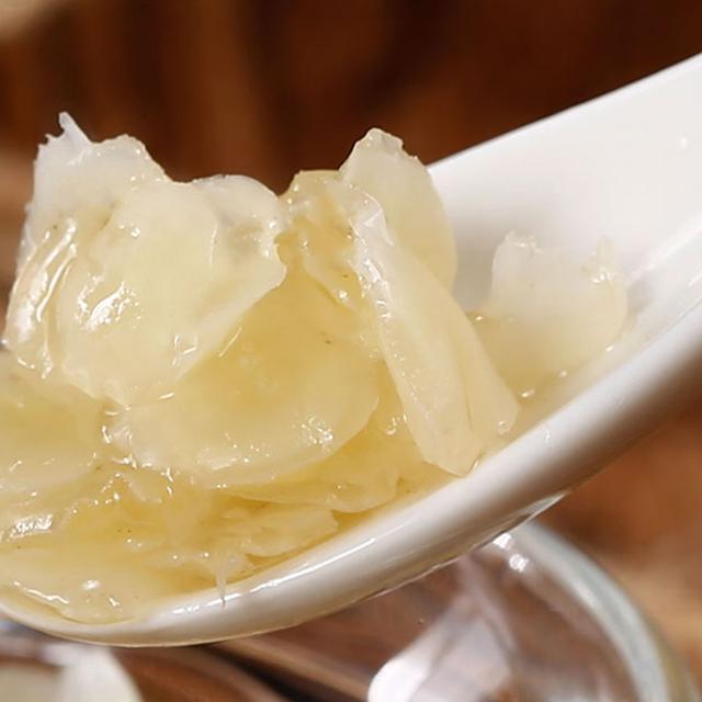 女人过了35岁老得快, 多吃这些食物, 让皮肤鲜嫩, 满脸胶原蛋白