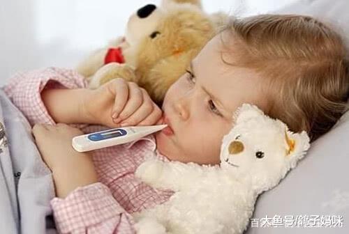 小孩发烧怎处理? 别急着退烧, 找病因更重要!