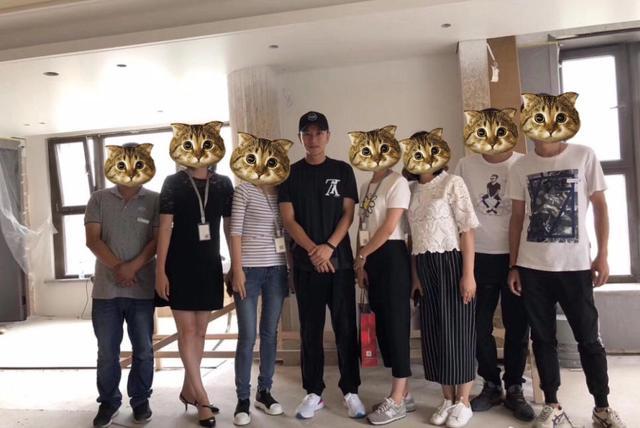 关心世界 更关心你 贾乃亮回老家哈尔滨买豪宅未见李小璐!