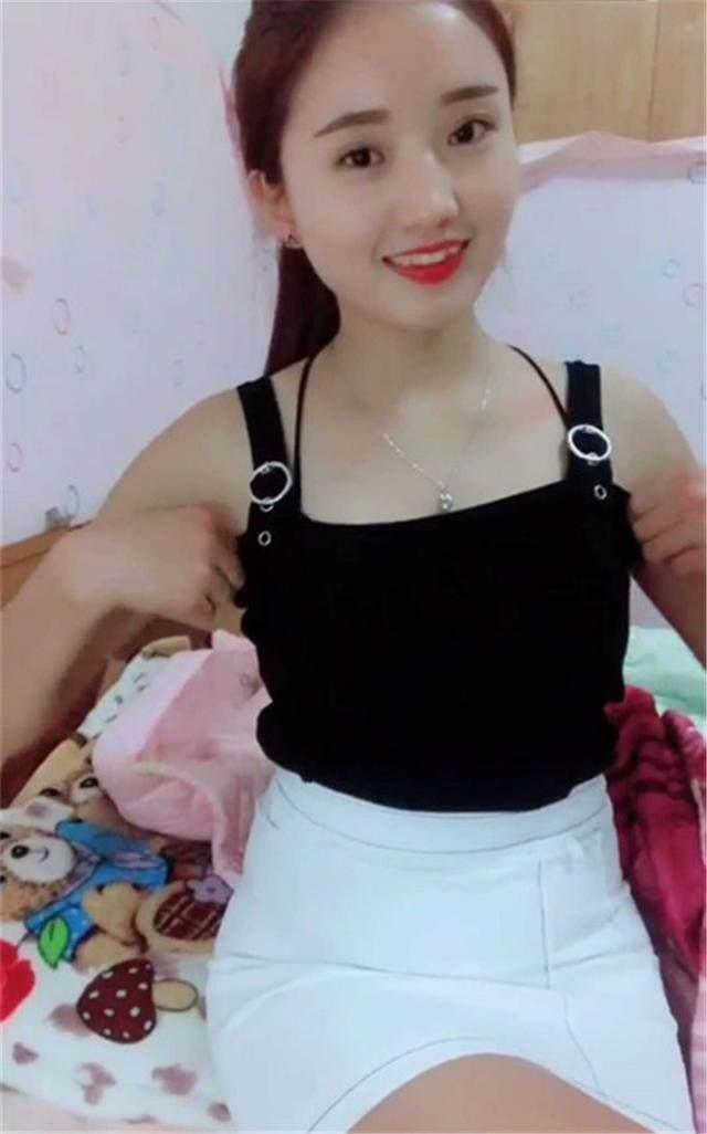 23岁女孩在房间做这种工作, 月入过万, 看完让千万网友羡慕不已