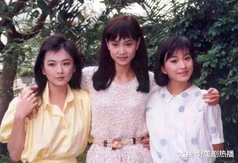 她是原版陆如萍! 曾被初恋家暴, 还为爱跳楼, 50岁承认秘婚10年