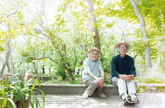 超感人纪录片讲述“互宠60年”老夫妻: 此生还长, 别对爱情失望