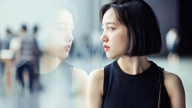 要独立到不依赖任何一个人, 不期待除自己以外的温暖