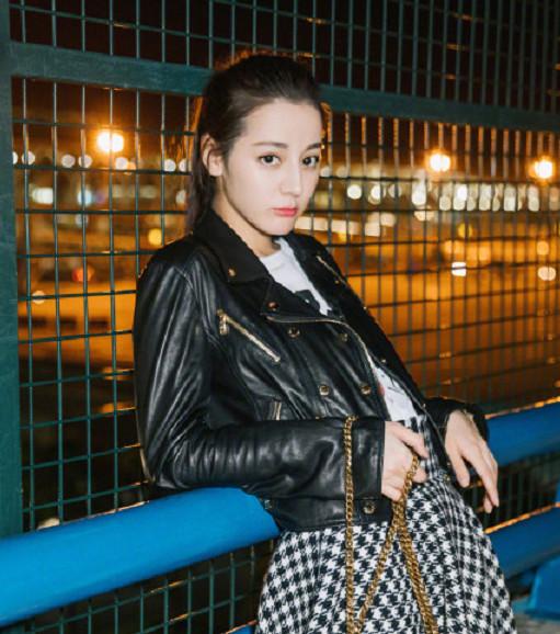 网曝关晓彤荣获金鹰女神? 迪丽热巴杨紫竞争激烈却沦为陪跑