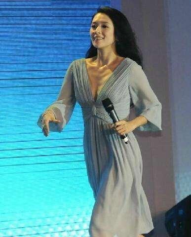 太瘦的真的只能活在镜头里, 肉眼看真的不好看