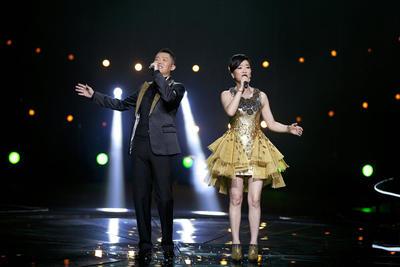 14年不离不弃的凤凰传奇, 演出费是怎么分的? 网友: 难怪没成夫妻