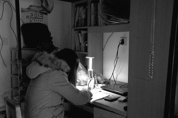 23岁女大学生腹痛入院, 查出肝癌离世! 医生: 肝癌最爱找这3类人