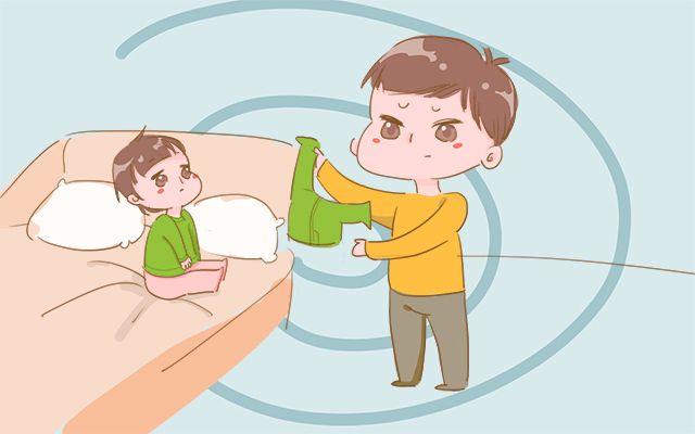 三岁是宝宝性别意识的萌发期, 为了他们心理健康, 家长你要这么做