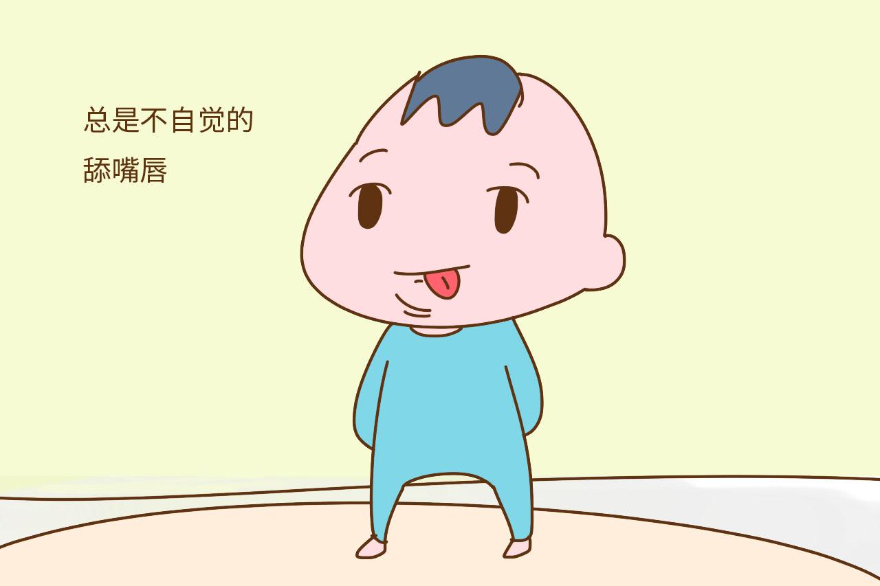 孩子这4个表现说明该补水了, 等孩子渴了再喂, 可能有点晚了