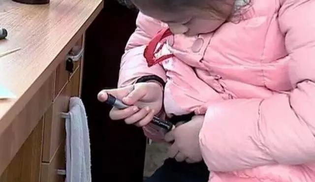 男子保健店洗脚却被截肢! 却自己庆幸“捡了条命”