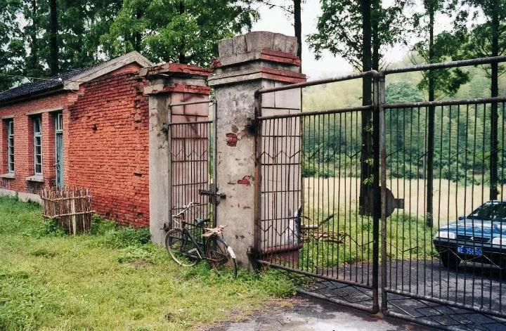 68岁爷爷, 打造的最美私家花园, 老外都慕名而来!