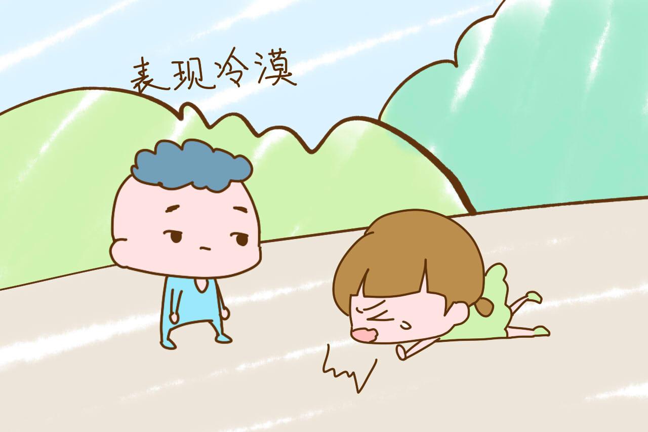 宝宝有这3种表现时, 长大性格可能孤僻不合群, 你家宝宝这样吗
