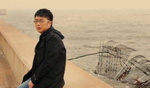 曾多次上过春晚, 比凤凰传奇还要红却惨遭封杀只能去教书!