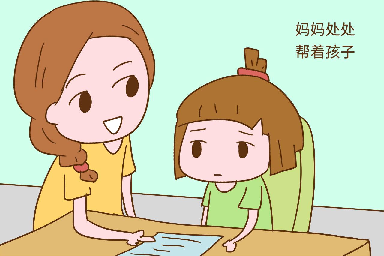 孩子过了这个年龄, 就要独自上厕所了, 不用担心他会掉“坑”
