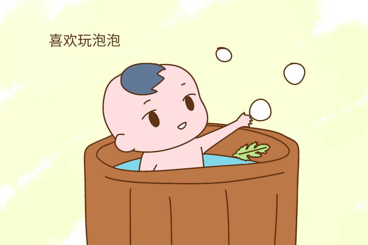妈妈知道吗? 宝宝洗澡时的这4种表现, 反映宝宝不同心智年龄