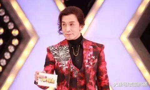 新疆名嘴、央视知名主持李咏因病离世, 还记得他当年的《幸运52》么?