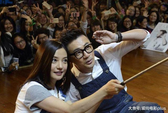 继《还珠》后再合作《老房有喜》:苏有朋白净少年感十足,赵薇青春洋溢