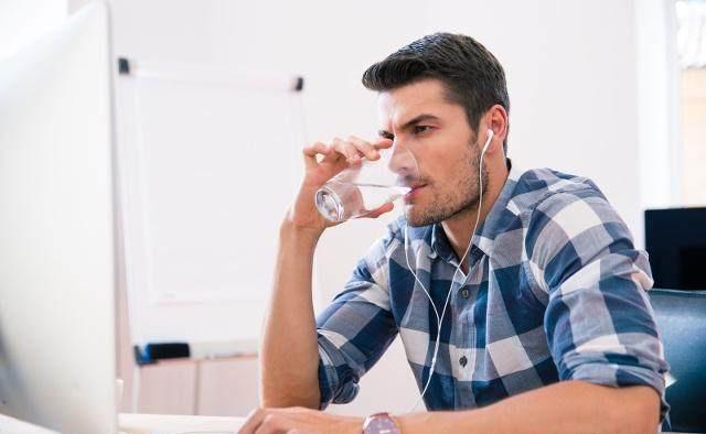 长寿的男人一般有这5个“共性”, 符合一个也很有福气! 你有几个